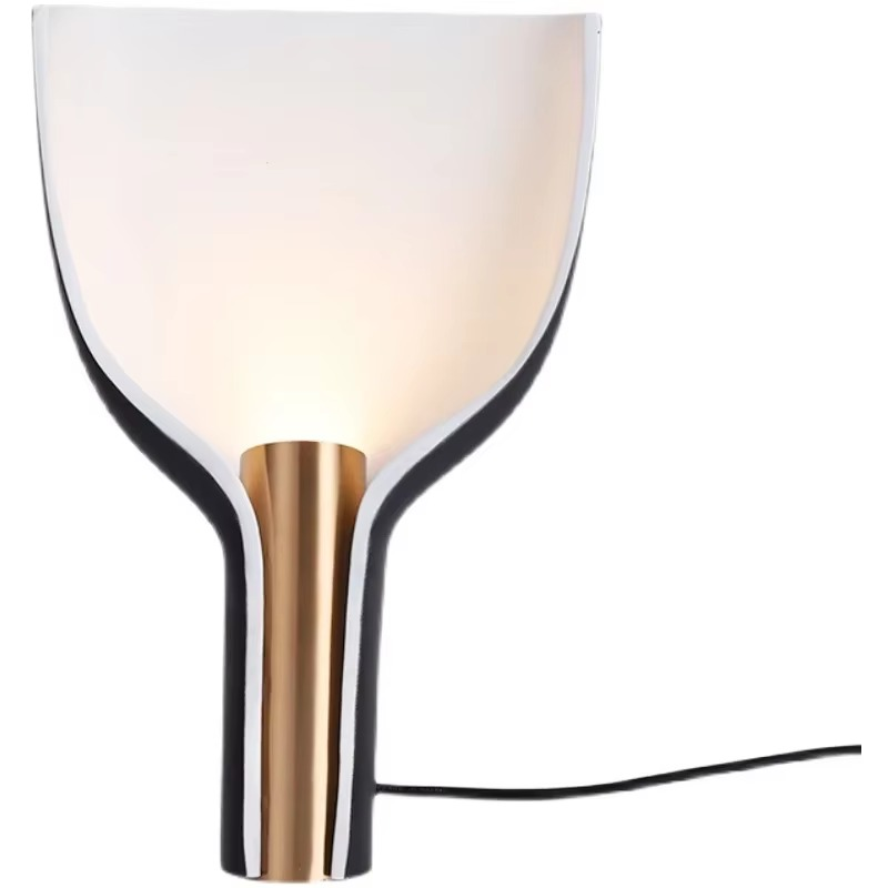Eleganza Creativa con Lampada Decorativa da Tavolo