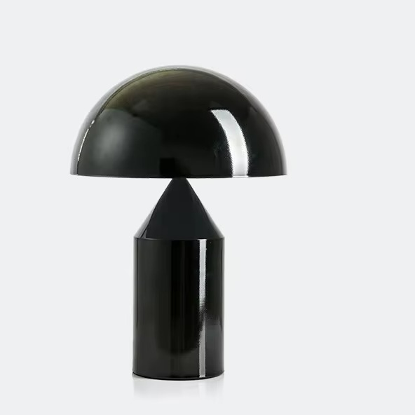Eleganza Nordica con Lampada da Tavolo a LED "Fungo"