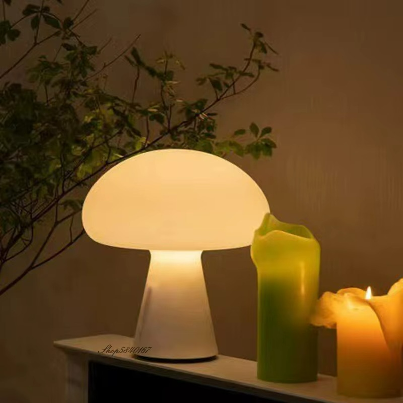 Lampada a Forma di Fungo - Eleganza e Atmosfera per Ogni Stanza