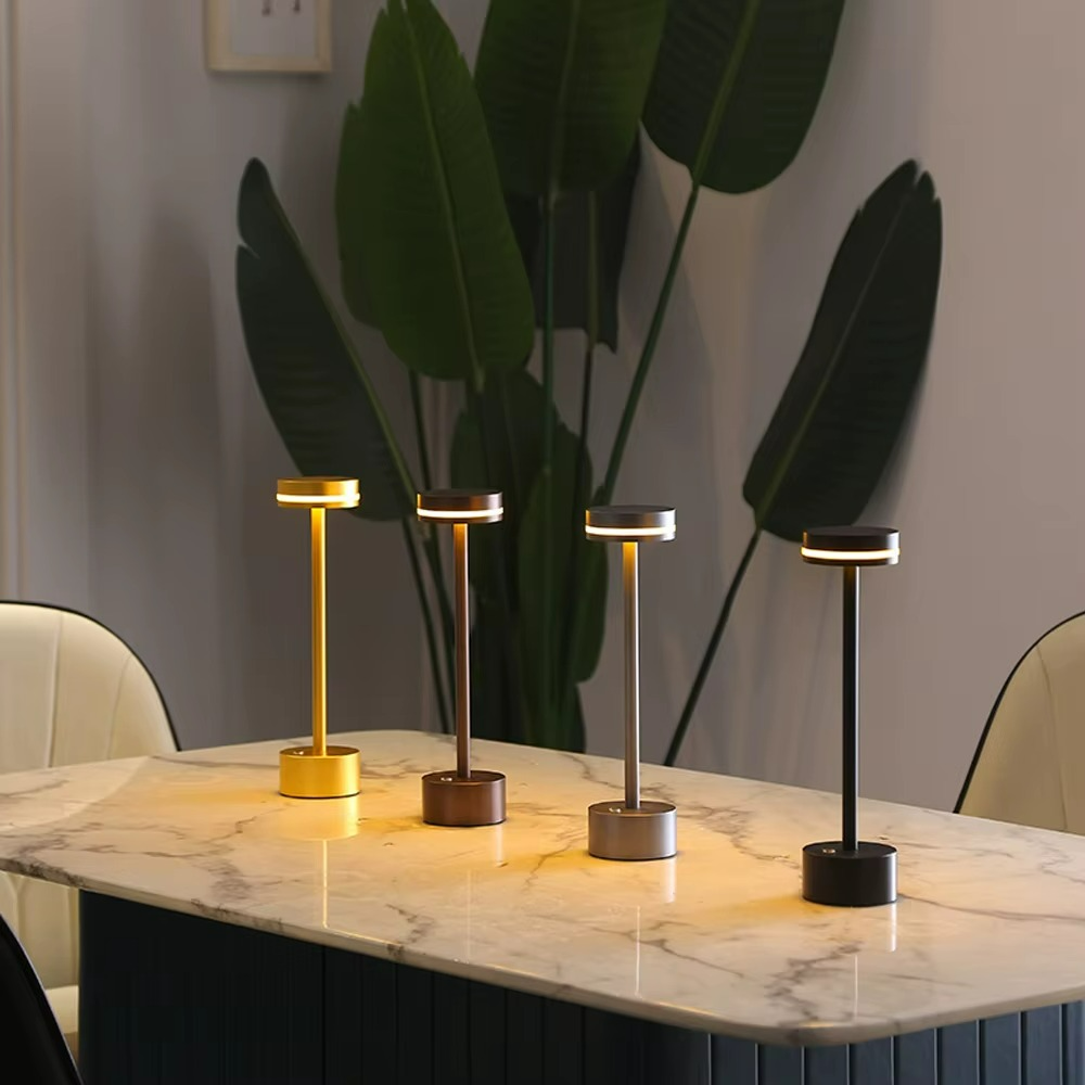 Lampada da Tavolo LED Senza Fili - Eleganza e Controllo Touch per Casa e Ufficio