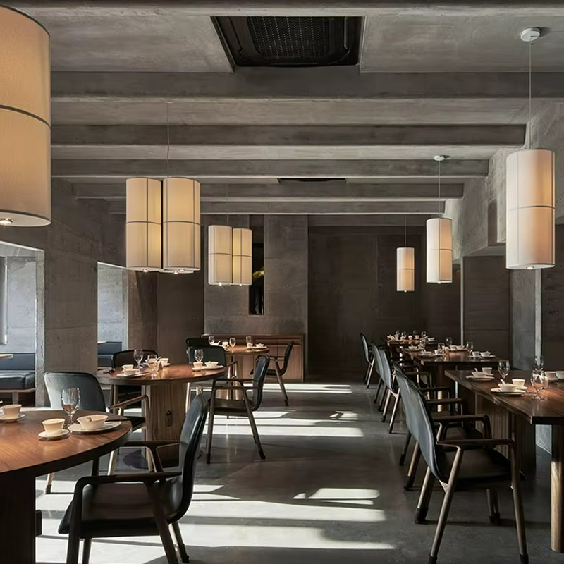 Lampada in Stile Retro Giapponese - Eleganza e Atmosfera per Ristoranti e Spazi Commerciali