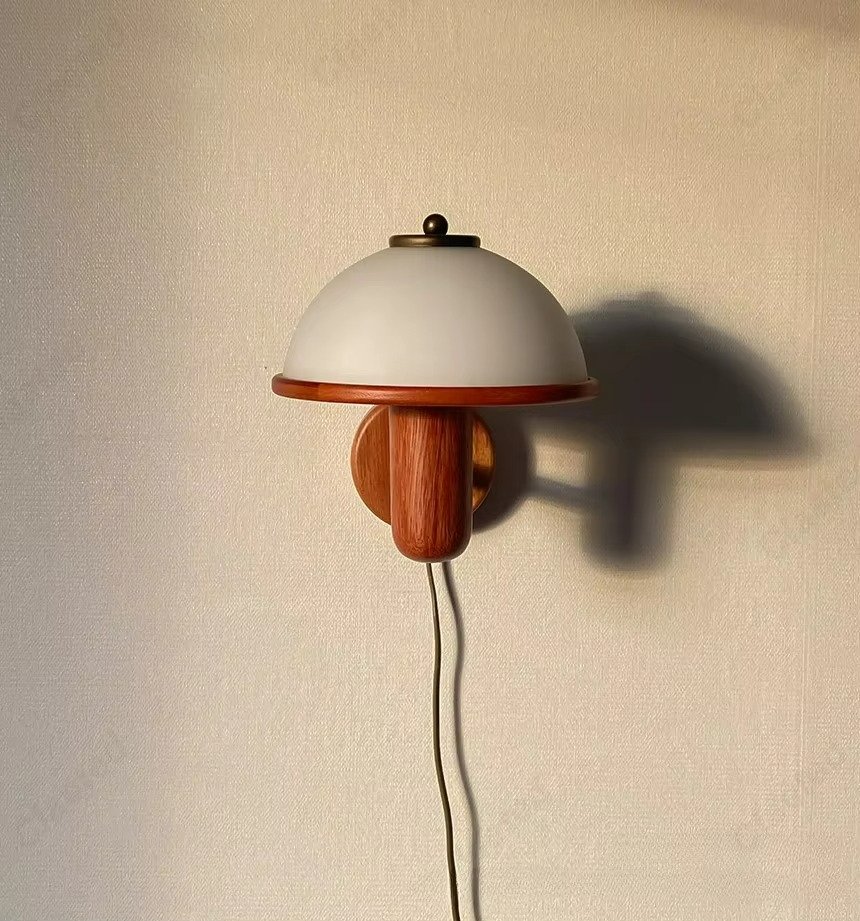 Luce da Parete Giapponese in Legno Massello - Eleganza senza Tempo