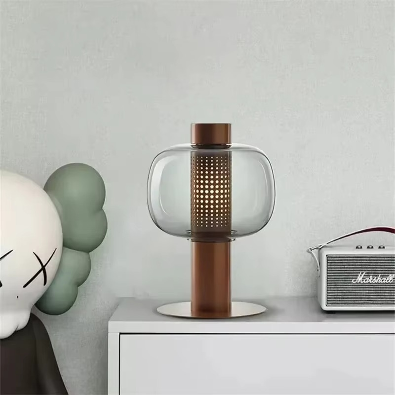Lampada da Tavolo Bonbori: Design Italiano e Eleganza Moderna