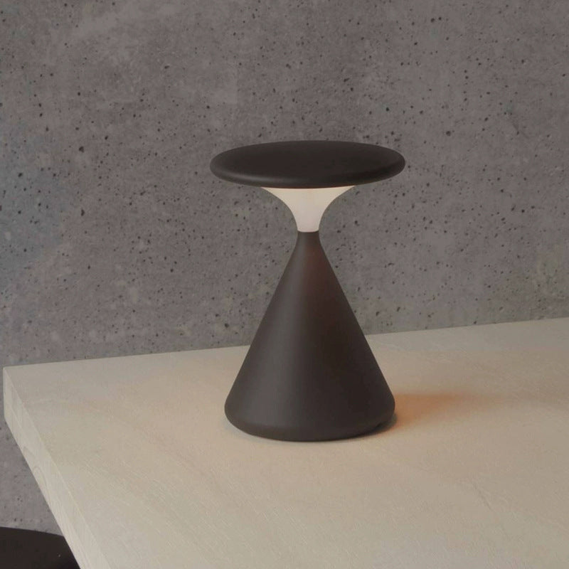 Praticità Moderna con Lampada da Tavolo Mini Portatile