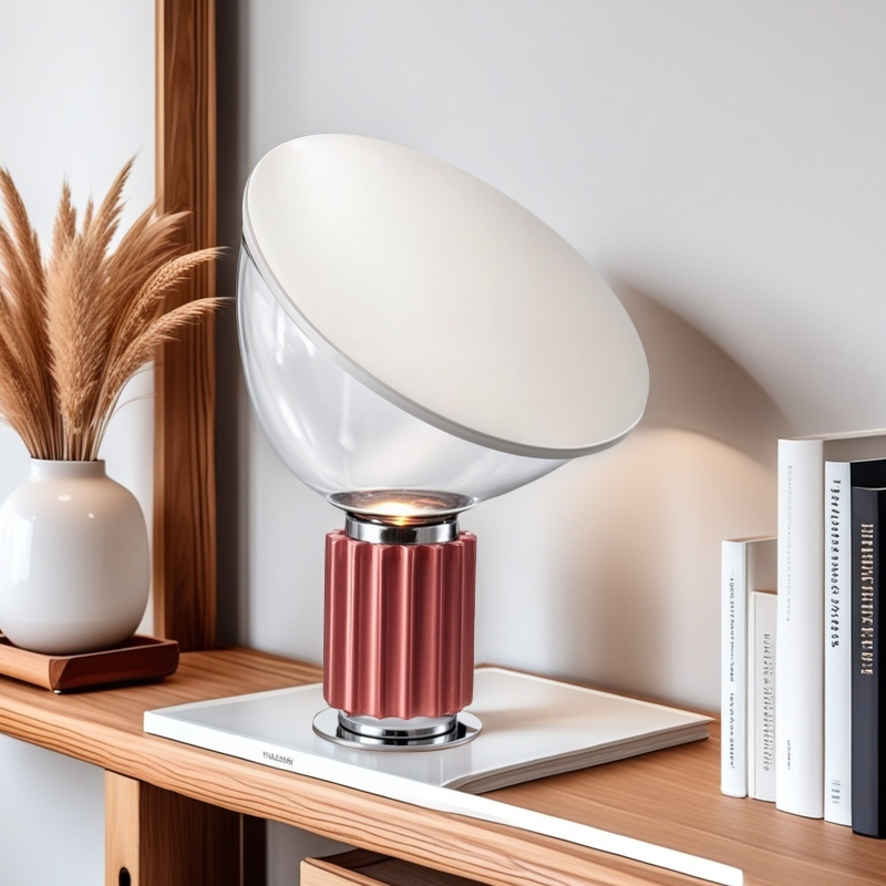 Eleganza Moderna con Lampada da Tavolo Radar