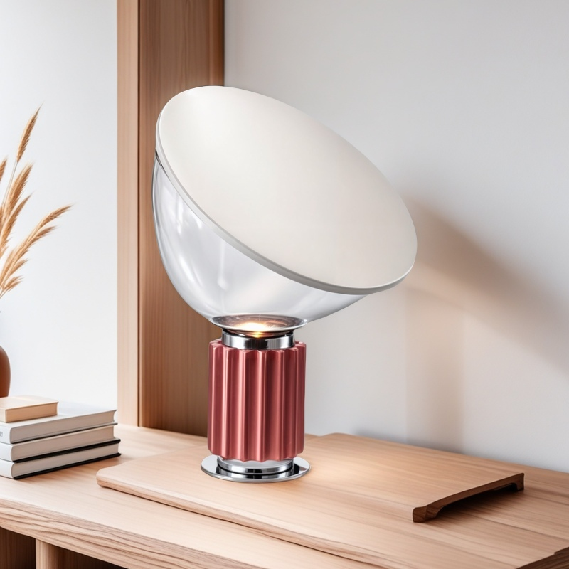 Eleganza Moderna con Lampada da Tavolo Radar