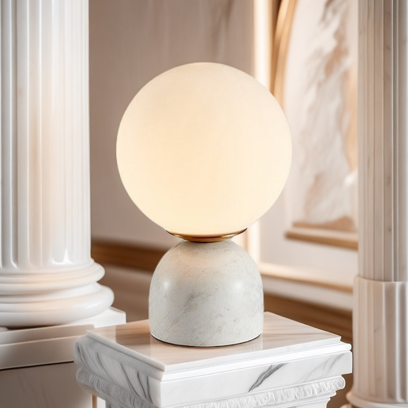 Eleganza in Vetro: La Lampada Perfetta per Ogni Ambiente