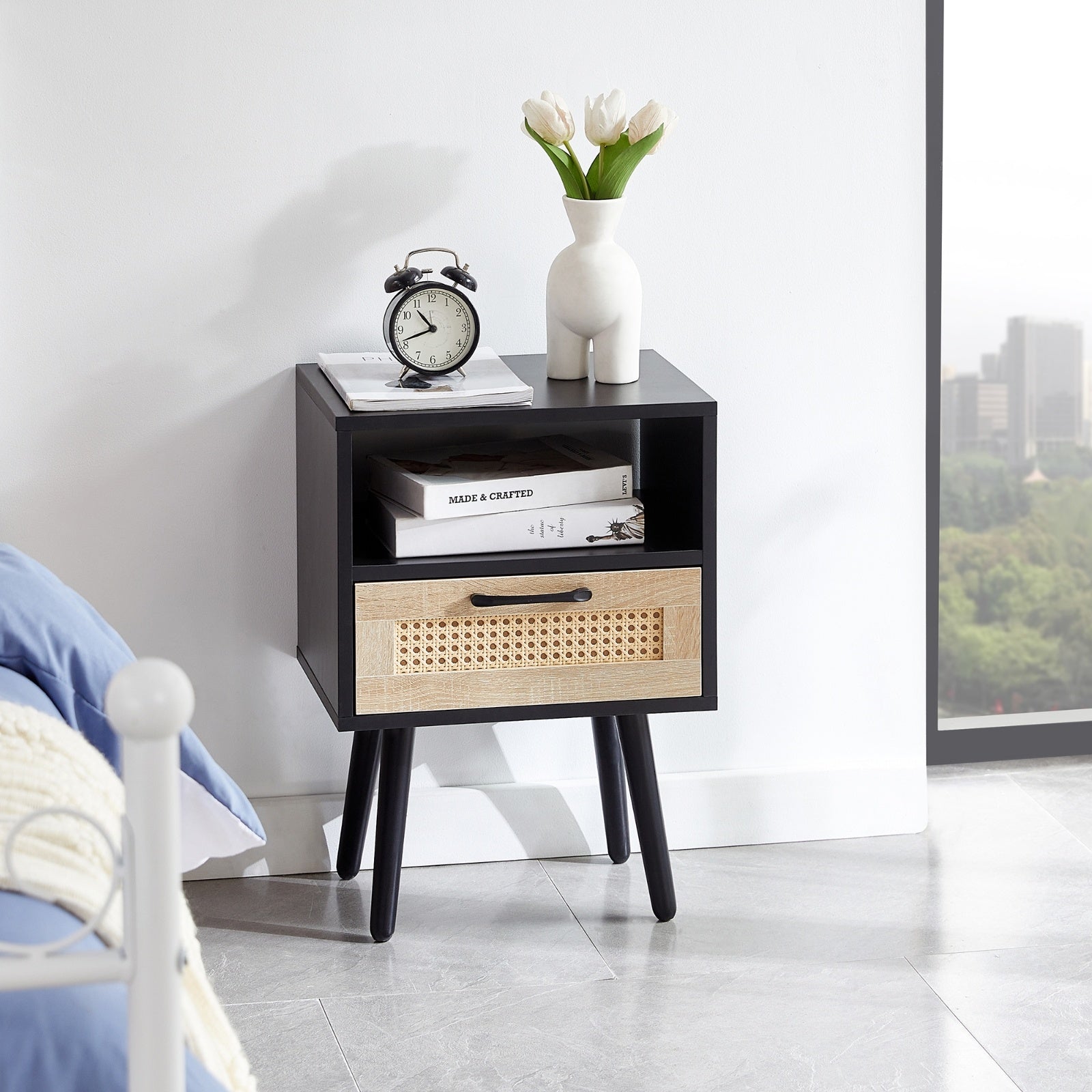 Tavolino Moderno in Rattan con Cassetto - Eleganza Naturale per la Tua Casa