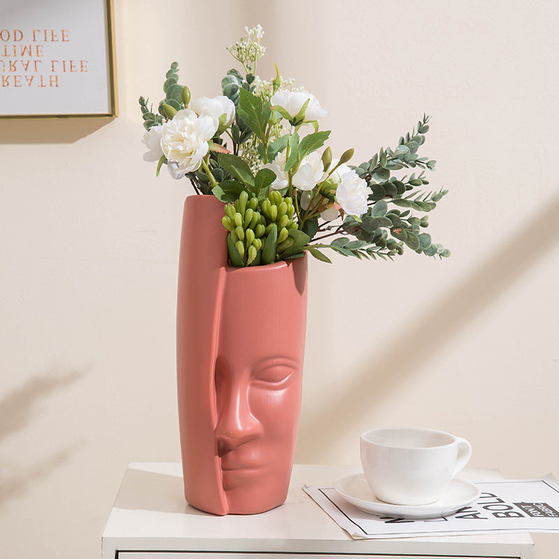 "Elegante Vaso per Fiori: Aggiungi Stile alla Tua Casa"