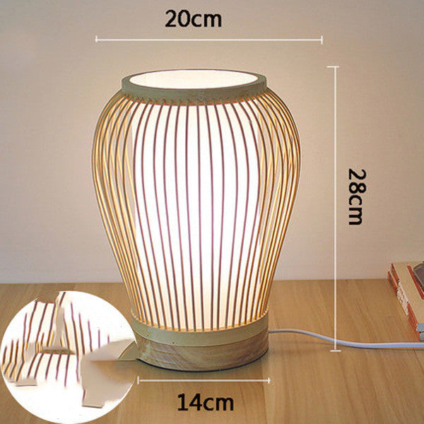 Elfo House - Lampada da Tavolo in Bambù Intrecciato: Eleganza Moderna con Stile Cinese