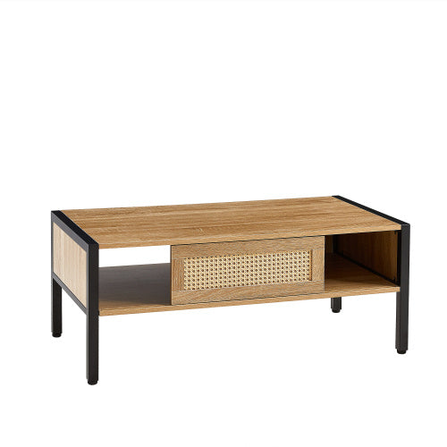 Eleganza Naturale con Tavolino da Caffè in Rattan