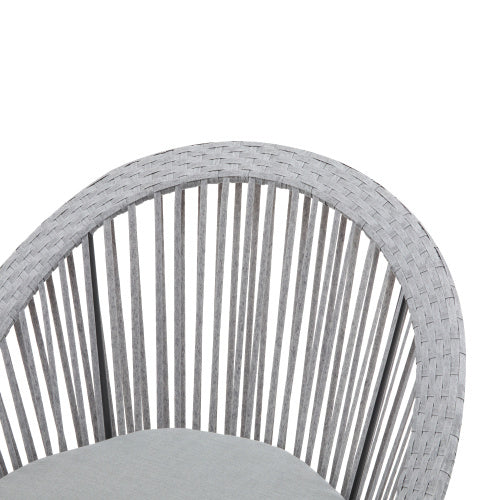 Eleganza e Comfort con Poltrona in Rattan Grigio