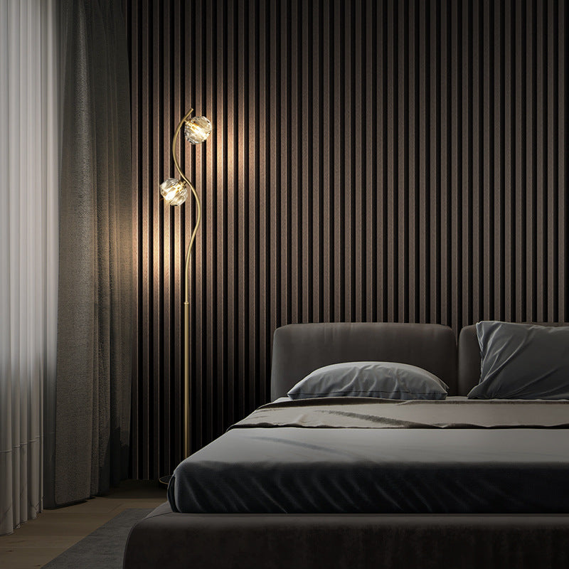 Lampada da Tavolo Verticale Moderna Creativa Scandinava: Illumina con Stile il Tuo Soggiorno