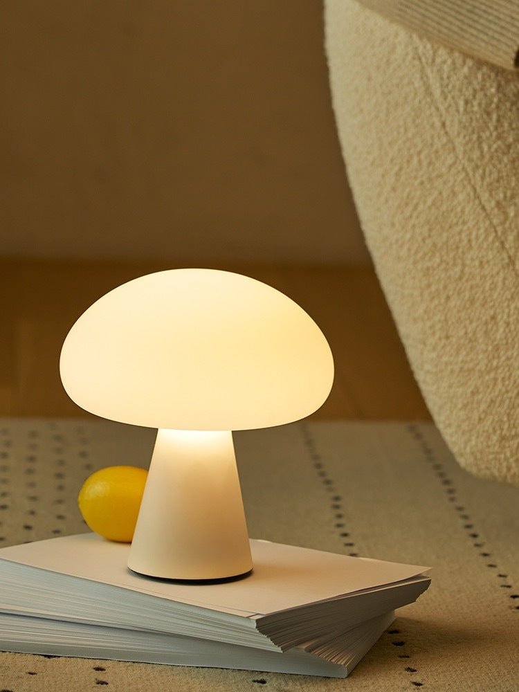 Lampada a Forma di Fungo - Eleganza e Atmosfera per Ogni Stanza
