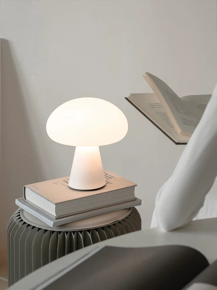 Lampada a Forma di Fungo - Eleganza e Atmosfera per Ogni Stanza