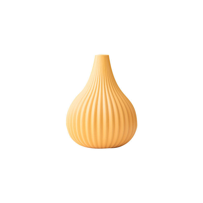 Eleganza Morandi: Piccolo Vaso in Ceramica dallo Stile Ins Wind, Colori Net Red