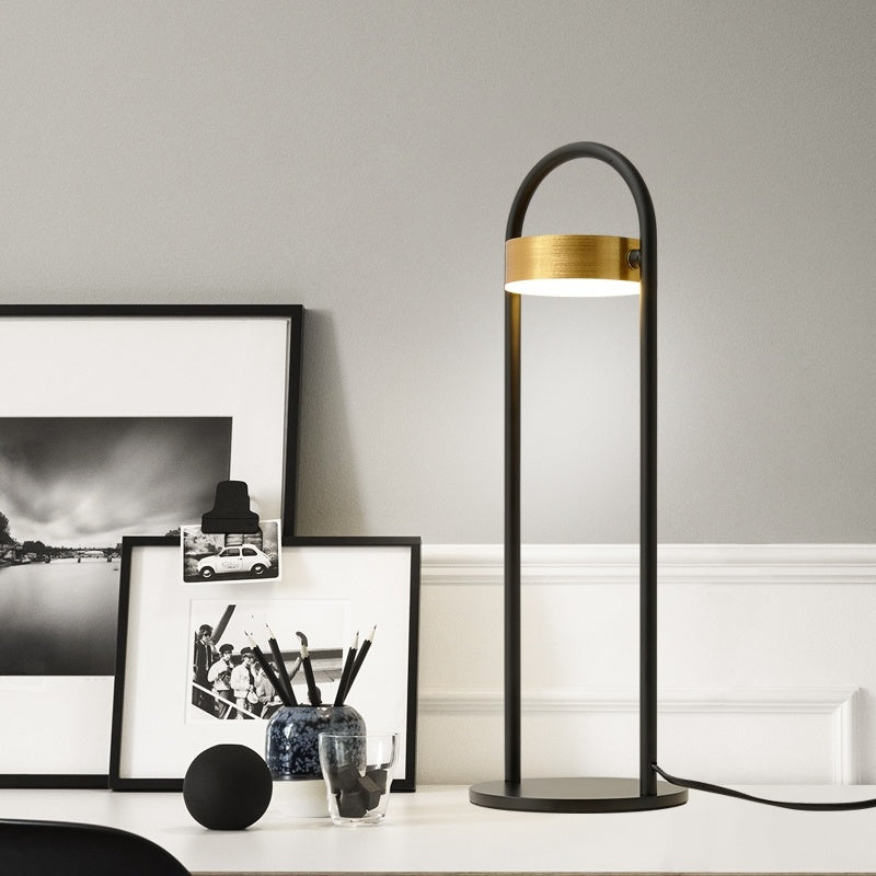 Lampada da Comodino Nordica - Modernità e Creatività per la Tua Camera