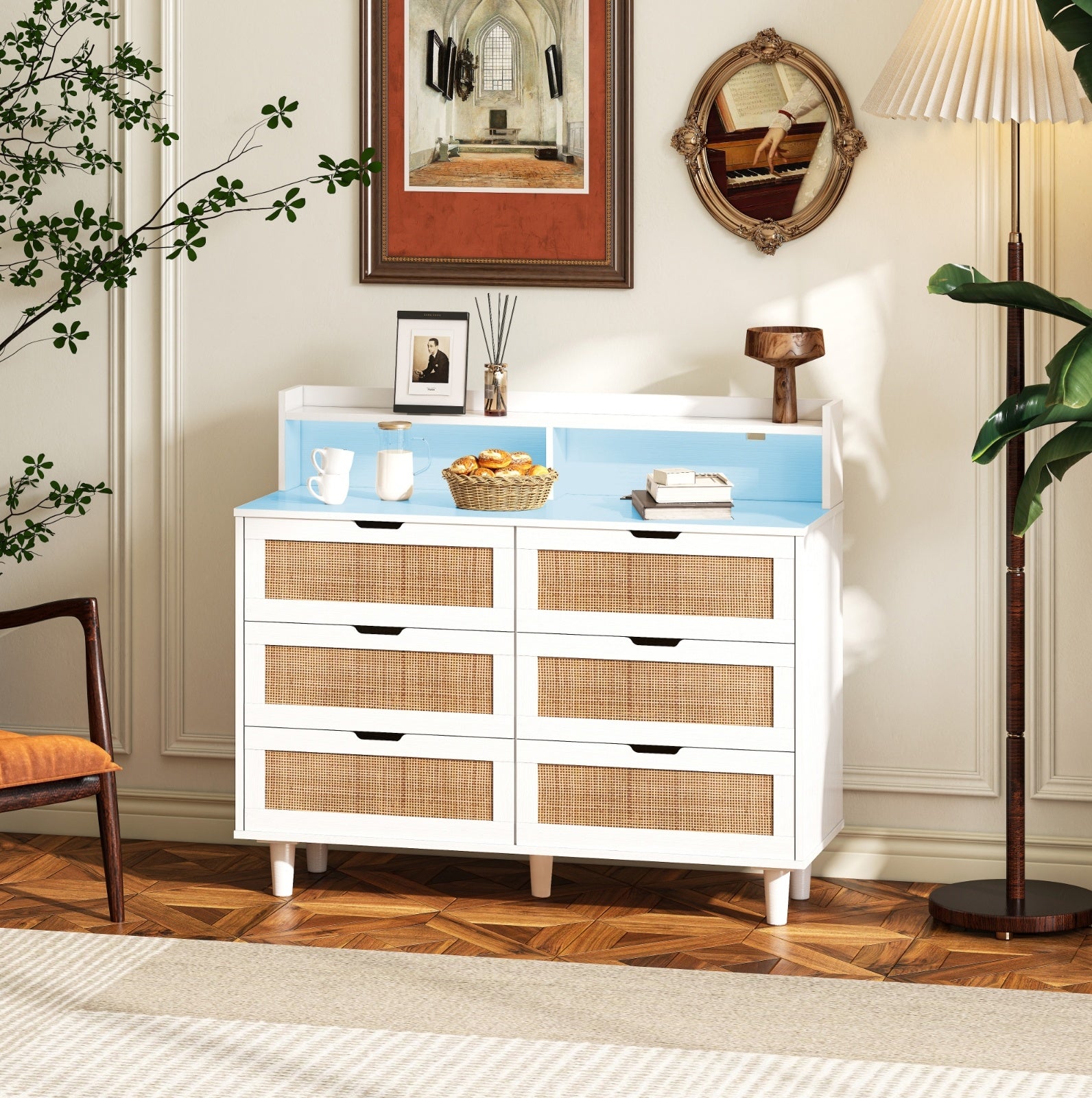 Armadio Portaoggetti in Rattano con Presa LED - Eleganza Naturale e Funzionalità