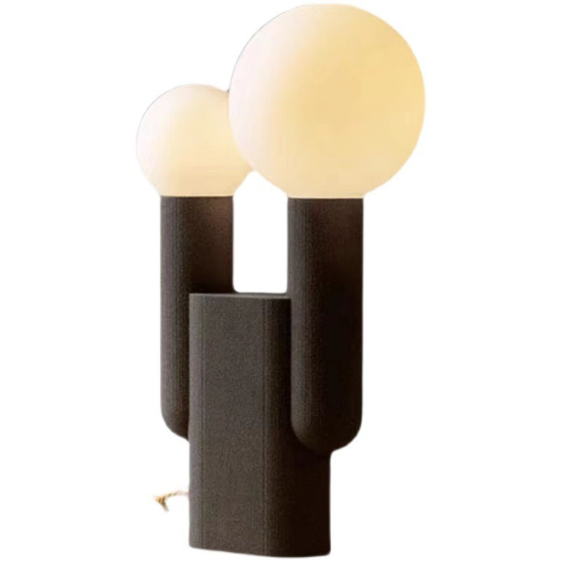 Lampada Moderna con Sfera di Vetro - Design Minimalista per Illuminazione Elegante
