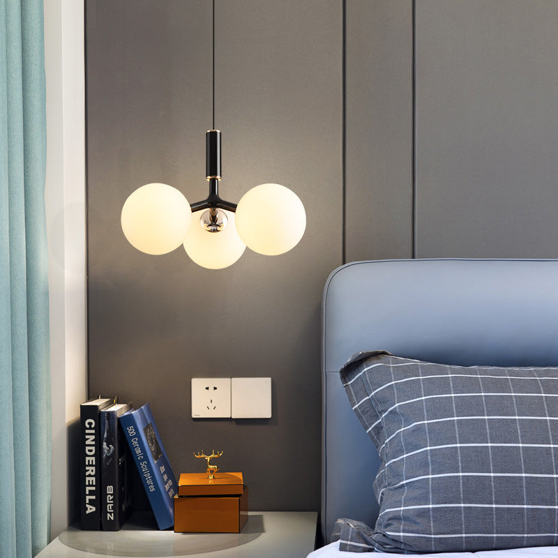 Luce Elegante Nordica - Lampada da Comodino in Stile Scandinavo