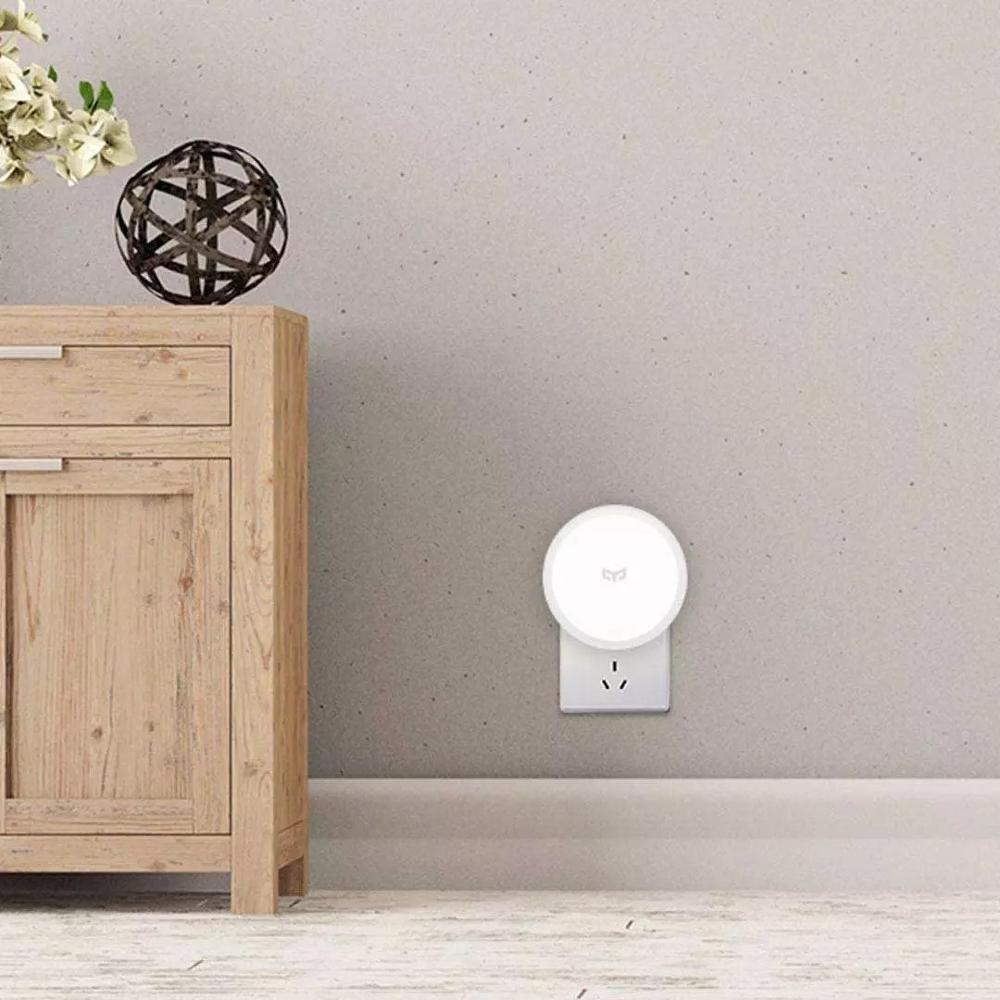 Luce Notturna Smart: Comfort e Sicurezza