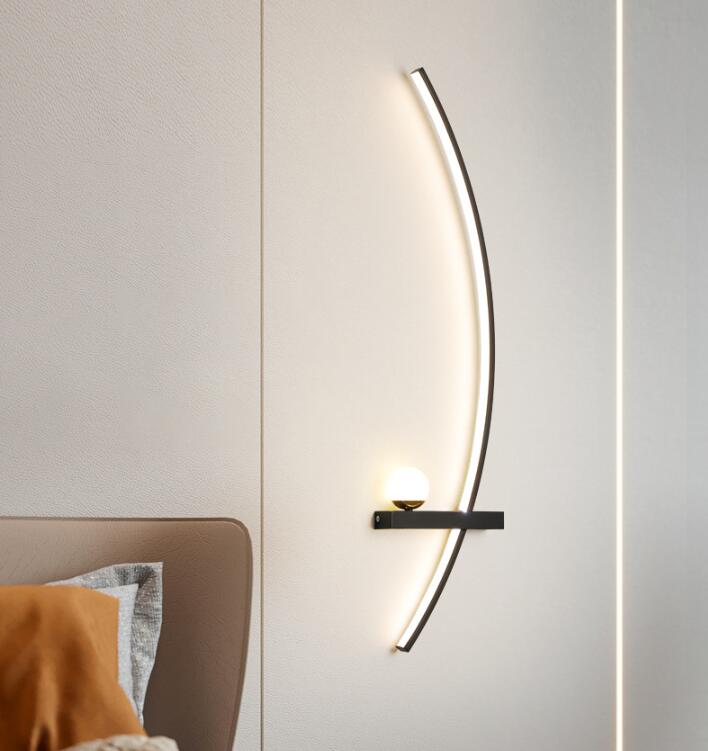 "Lampada da Tavolo Griglia Moderna: Illumina il Tuo Spazio con Stile Minimalista"