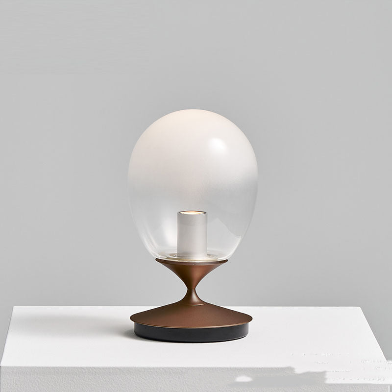 Eleganza Dimmerabile con Lampada da Tavolo in Metallo