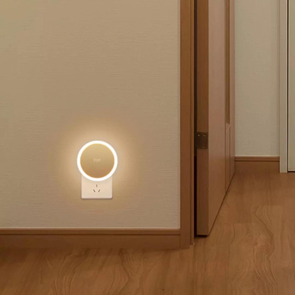 Luce Notturna Smart: Comfort e Sicurezza