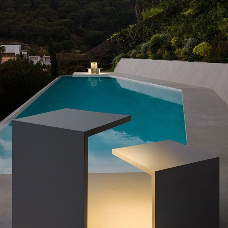 Slate Glow — Lampada paesaggistica a sgabello, luce discreta per esterni