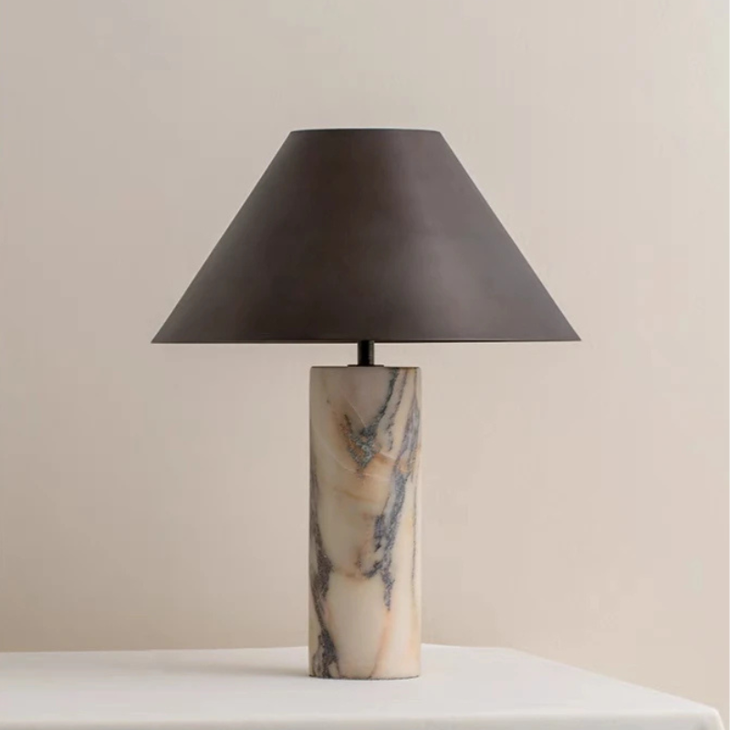 Venato — Lampada da tavolo in marmo, luce d’autore per casa e locali