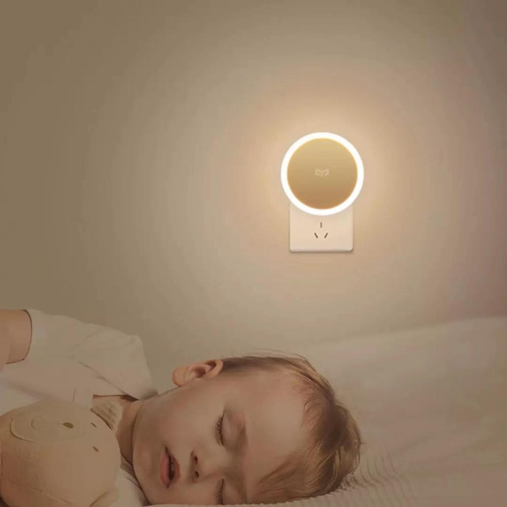 Luce Notturna Smart: Comfort e Sicurezza