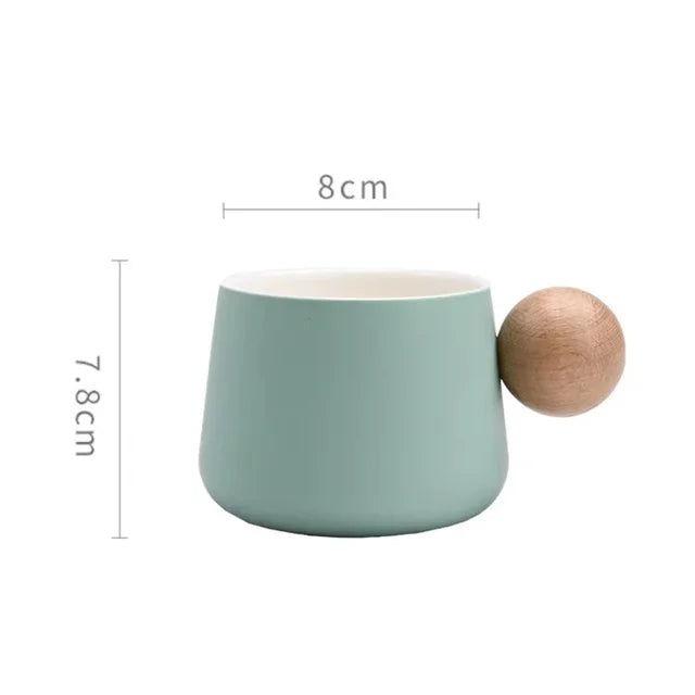 Tazza da Caffè con Manico in Legno: Eleganza e Comfort in Ogni Sorso