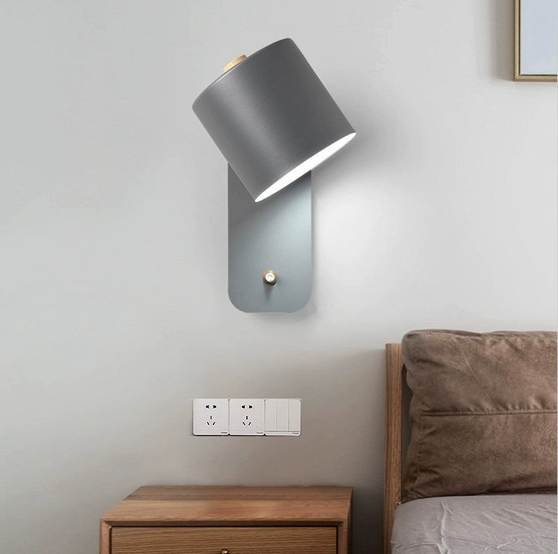 Eleganza Nordica con Lampada da Parete Minimalista