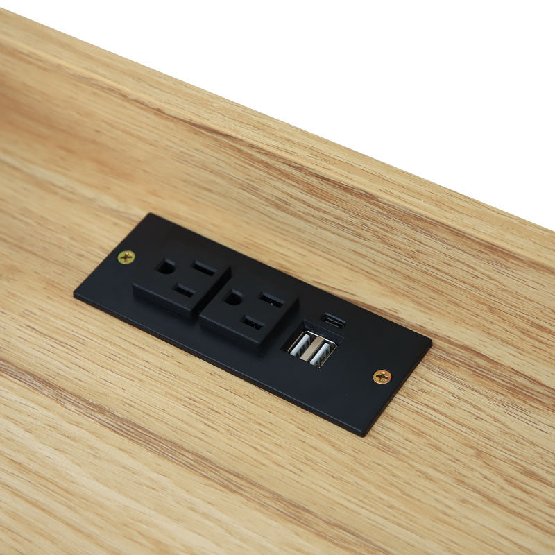 Eleganza Naturale: Comodino Intrecciato a Mano in Rattan con Prese, Porte USB e Porta Tipo C
