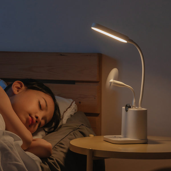 Lampada da Scrivania Multifunzione: Illuminazione Intelligente per la Tua Casa