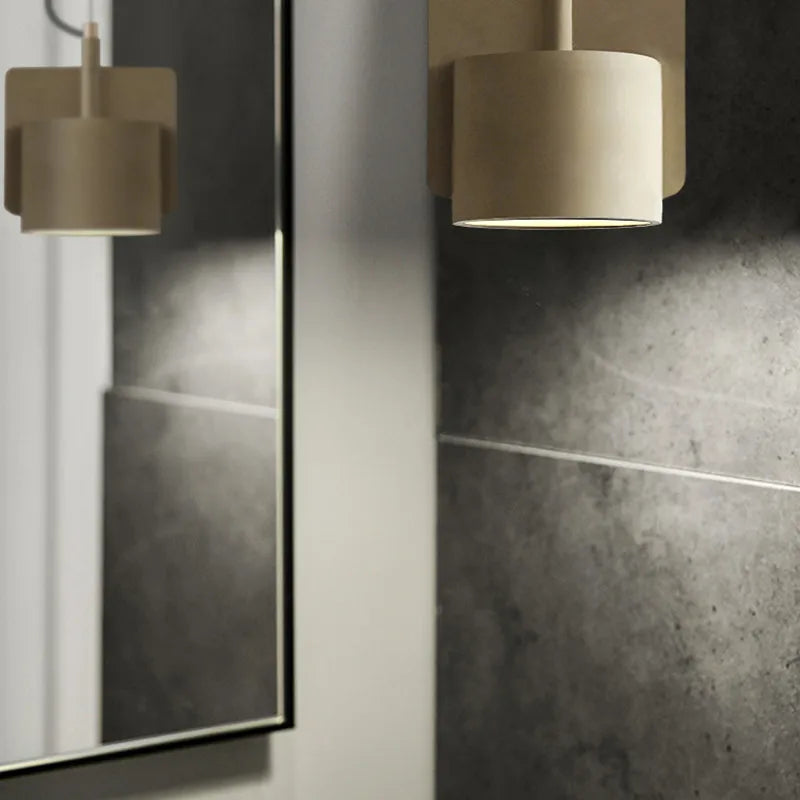 Eleganza Geometrica con Lampada a Sospensione in Cemento