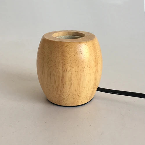 Fascino Retrò con Lampada da Tavolo Poliedro