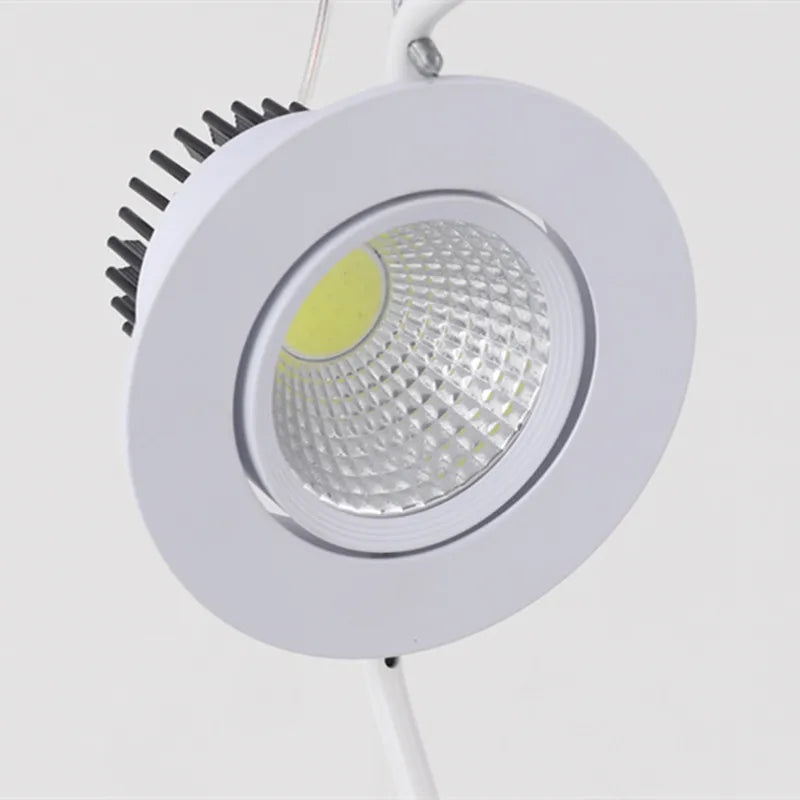 Eleganza Contemporanea con una Lampada a Sospensione di Design