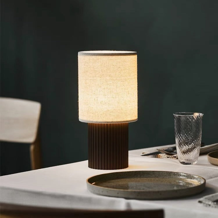 Lampada da Tavolo Ricaricabile Nordica - Atmosfera ed Eleganza Portatile