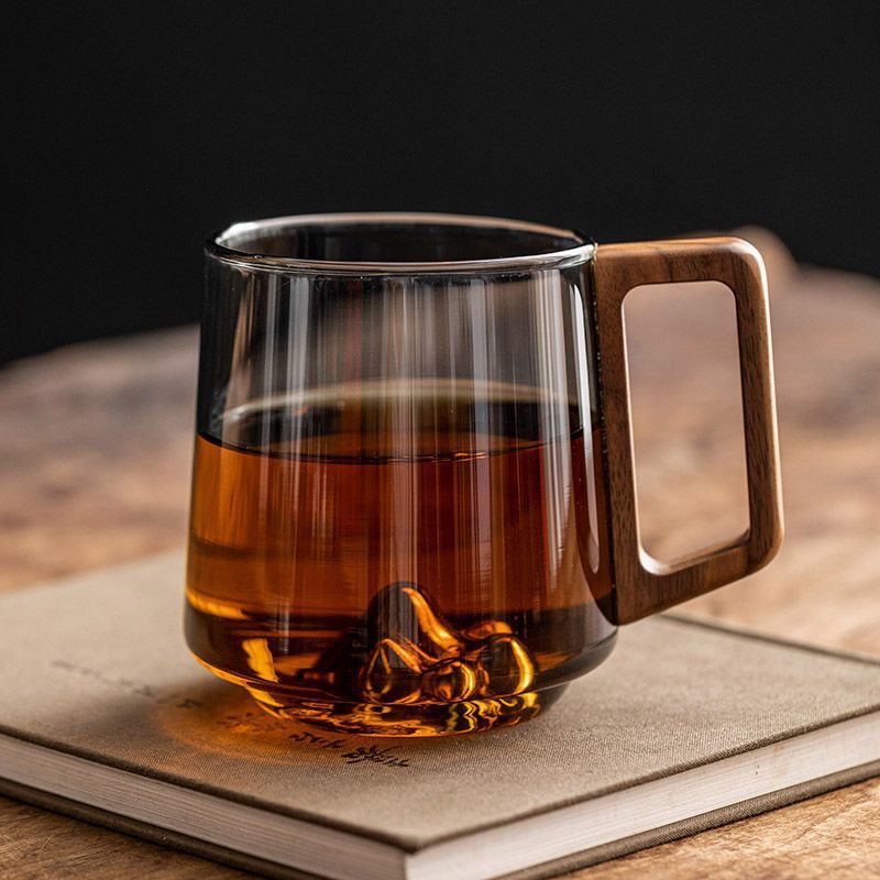 Eleganza e Praticità con Tazza in Vetro Borosilicato