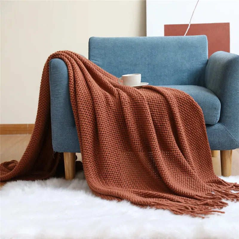Coperta Lavorata a Maglia Nordic: Eleganza e Comfort per la Tua Casa