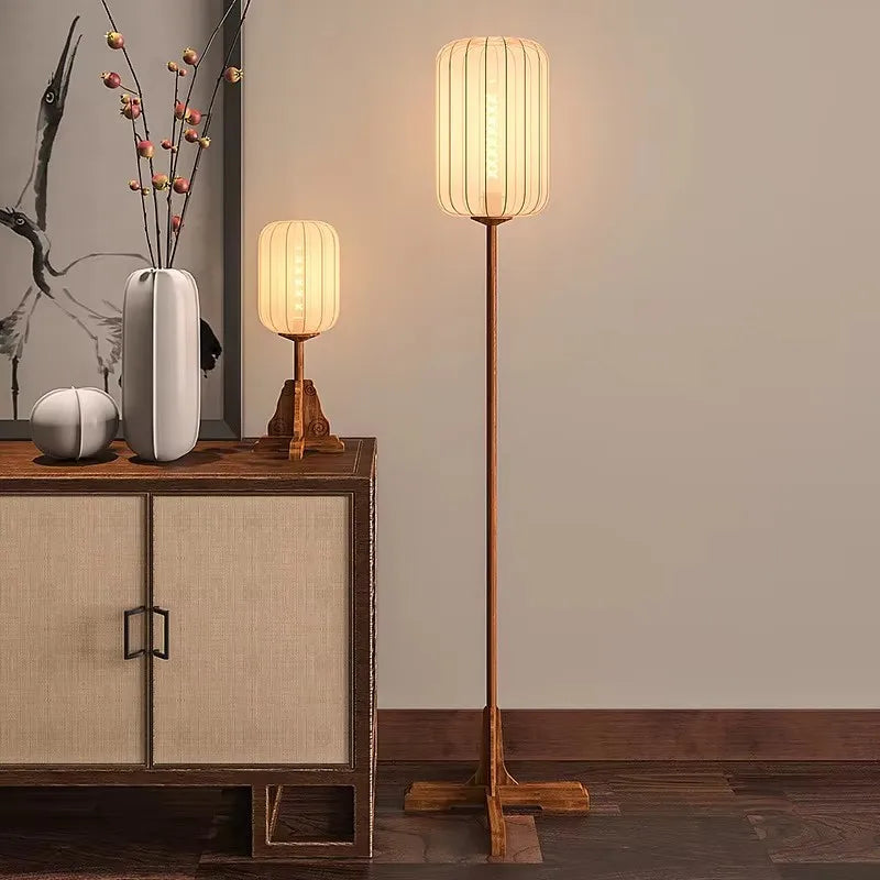 Lampada da Terra in Stile Moderno - Eleganza Vintage per Spazi Raffinati