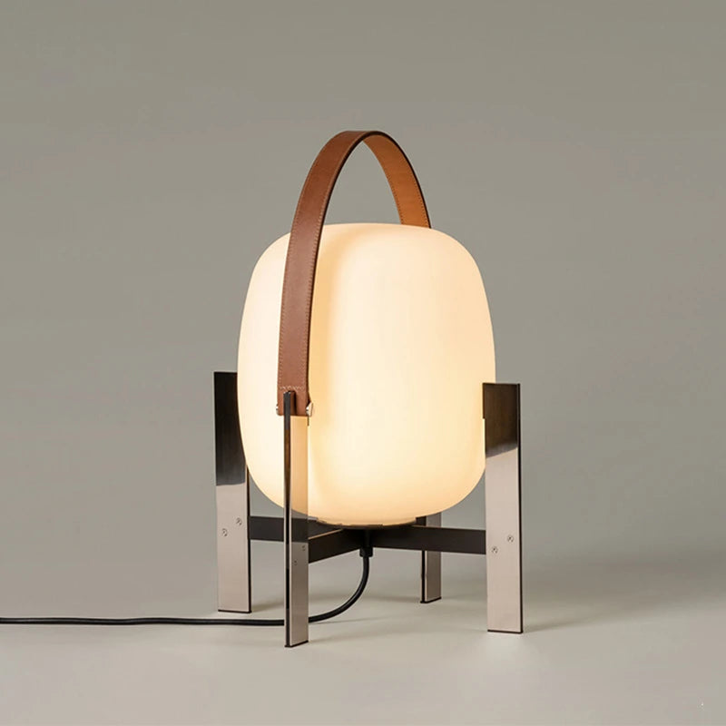 Lampada da Scrivania in Pelle: Design Nordico-Giapponese per Illuminare i Tuoi Spazi