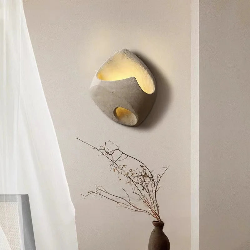 Lampada da Parete Retro – Design Artistico e Illuminazione Accogliente