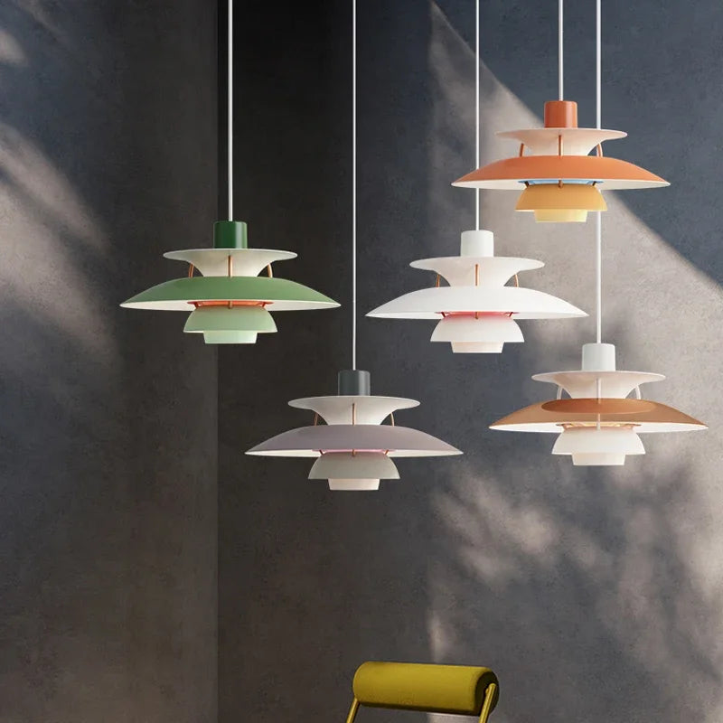 Fascino Danese con Lampadario a Sospensione Colorato