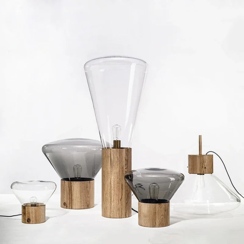 Lampada da Terra Moderna in Legno e Vetro - Eleganza e Creatività per Ogni Ambiente