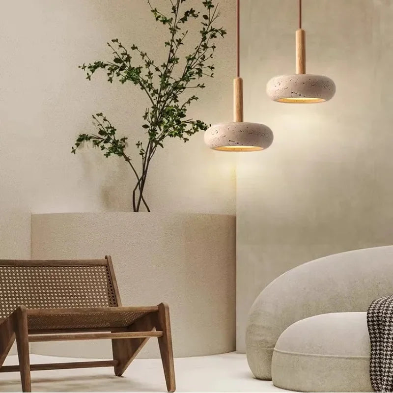 Lampadario Wabi-Sabi in Travertino Giallo - Eleganza e Raffinatezza per Ogni Ambiente