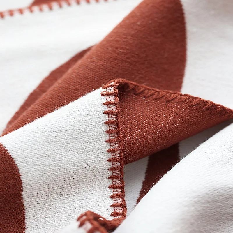 Coperta da Tiro in Acrilico - Calore e Comfort per Ogni Stanza