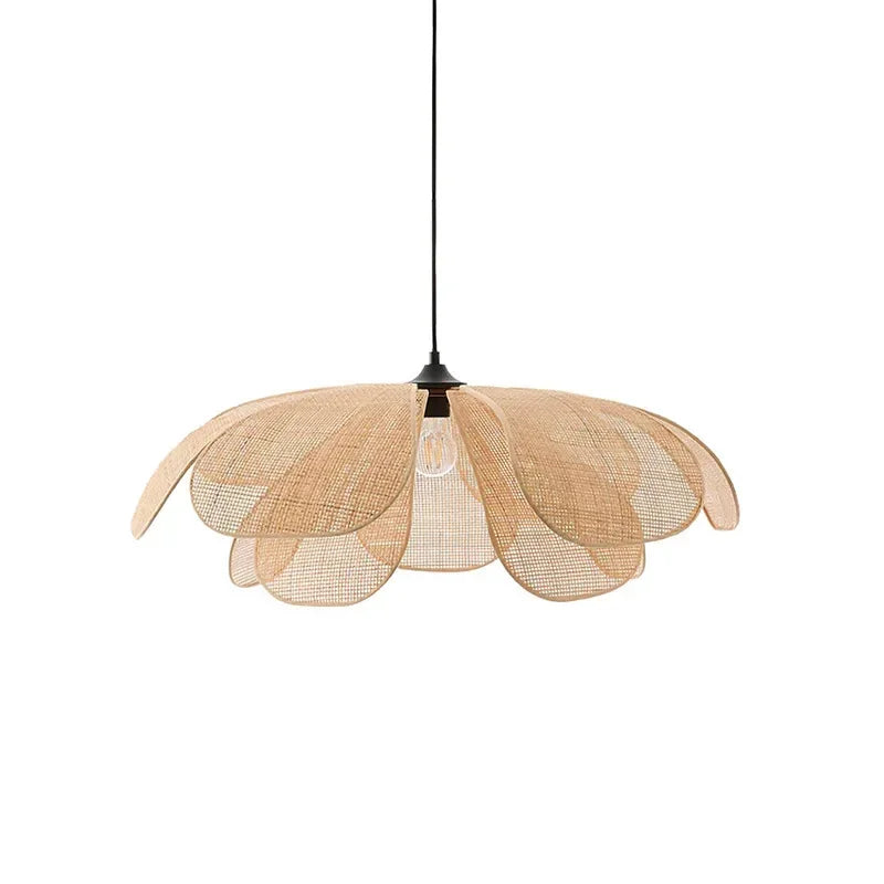 Lampada a Sospensione in Rattano Stile Giapponese – Atmosfera Zen e Design Unico