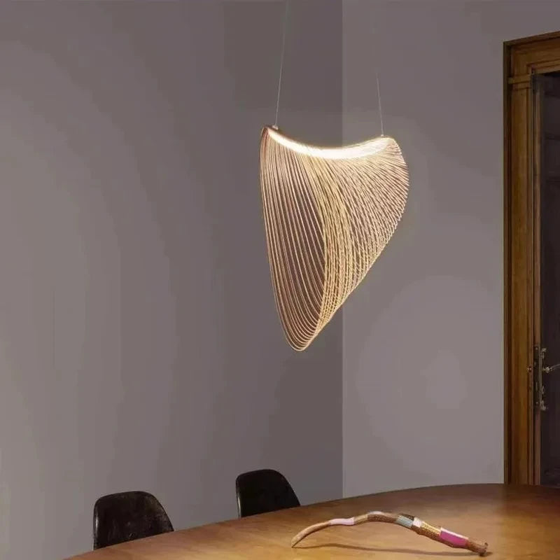 Lampada a Sospensione in Legno di Betulla – Design Nordico ed Eleganza Naturale